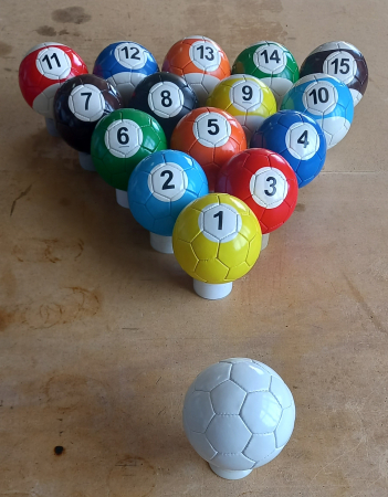 Бильярд - набор из 16 мячей